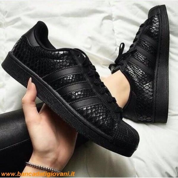 Superstar Adidas Black