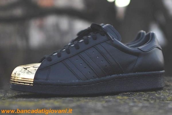 Superstar Adidas Black