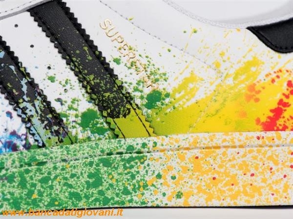 Adidas Superstar Bianche E Nere Con Schizzi Colorati