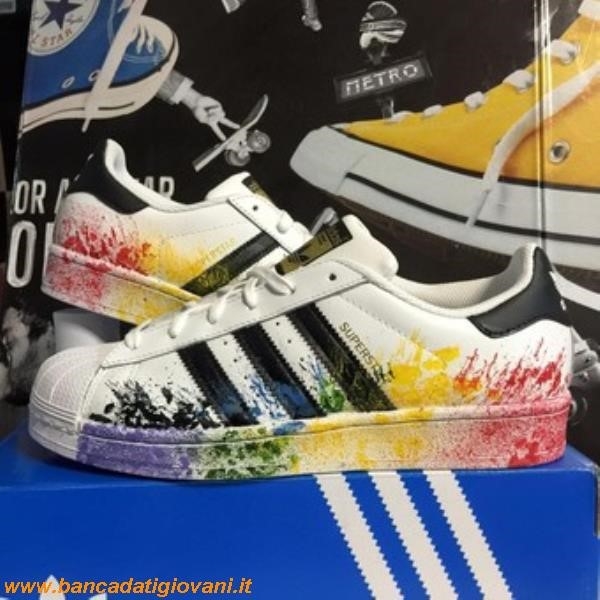 Adidas Superstar Con Schizzi Di Colore